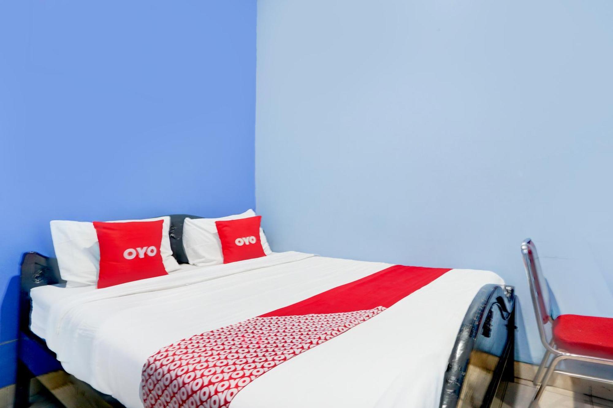 Oyo Life 93083 Nova Jaya 3 Homestay Syariah Lamongan ภายนอก รูปภาพ